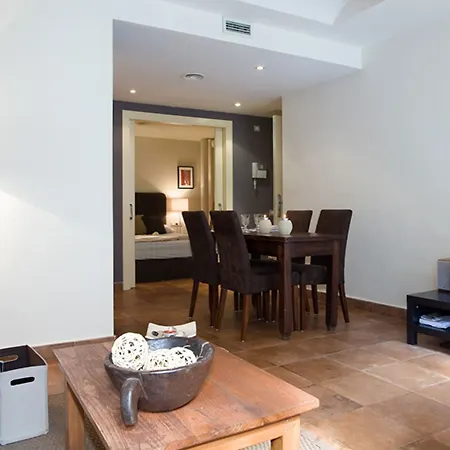Columbus Apartment *